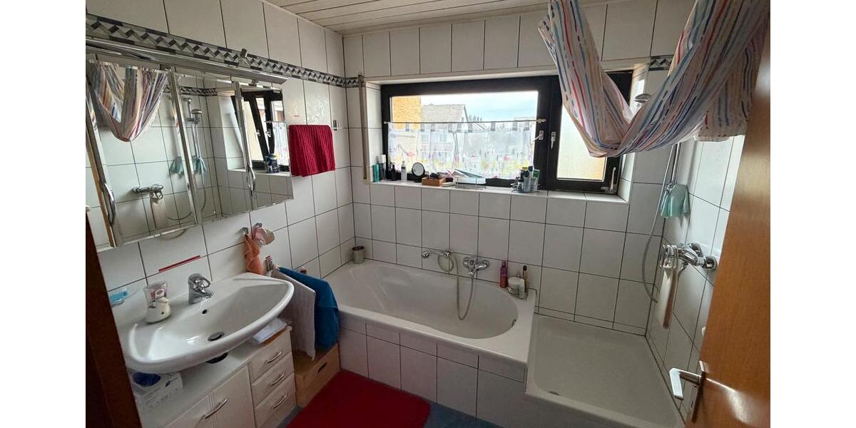 Reihenhaus Weinheim - 4 Zimmer, 115 m&sup2;, 1.800&euro; | Angebot:25055506