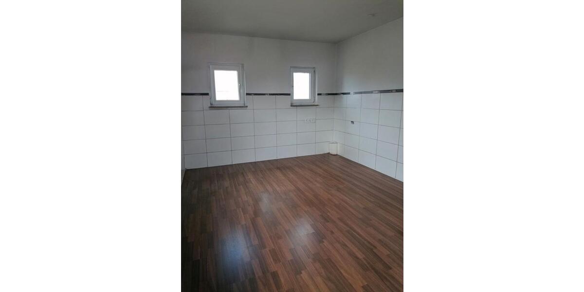 Etagenwohnung Morschen - 3 Zimmer, 90 m&sup2;, 710&euro; | Angebot:26024525