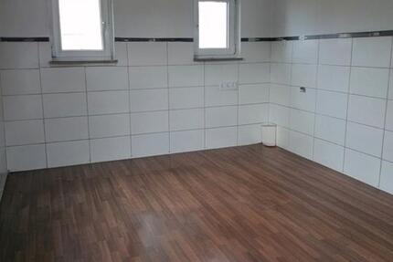 Wohnung Morschen - 3 Zimmer, 90 m&sup2;, 710&euro; | Angebot:26024525