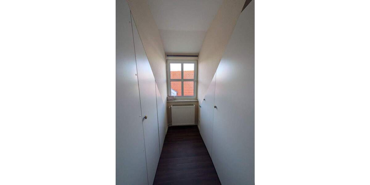 Etagenwohnung Malchow - 3 Zimmer, 200 m&sup2;, 1.250&euro; | Angebot:25707569