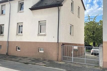 Gepflegte Doppelhaushälfte mit großem Garten & Hof 4 zimmer