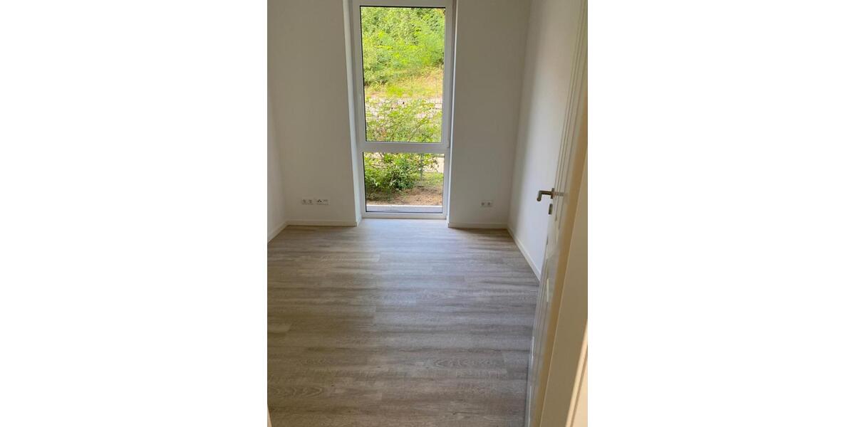 Erdgeschoßwohnung Waren (Müritz) - 2 Zimmer, 88 m&sup2;, 870&euro; | Angebot:24983866