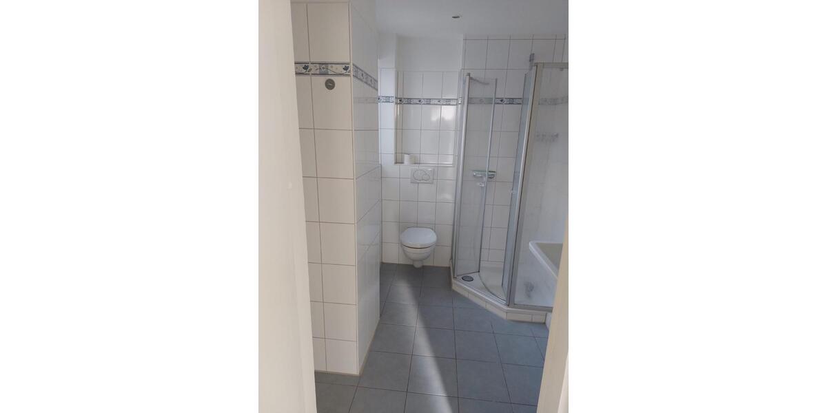 Erdgeschoßwohnung Husum - 4 Zimmer, 83 m&sup2;, 700&euro; | Angebot:26608576