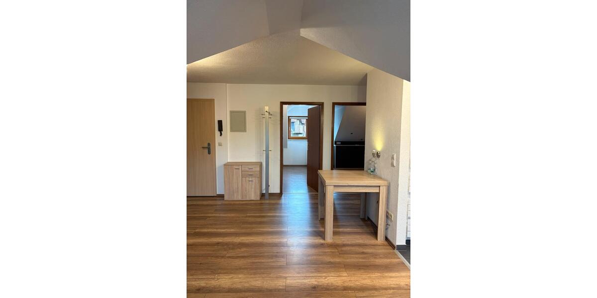Dachgeschoßwohnung Gaildorf - 3 Zimmer, 50 m&sup2;, 550&euro; | Angebot:26683050