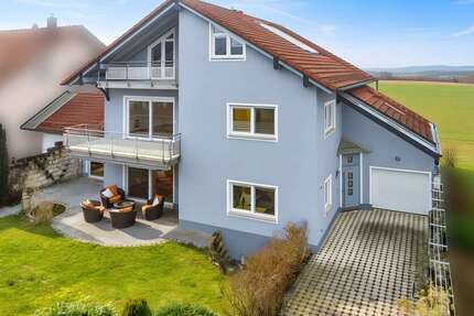 Haus zum Mieten in Kirchheim 3.950 € 283 m² 7 zimmer