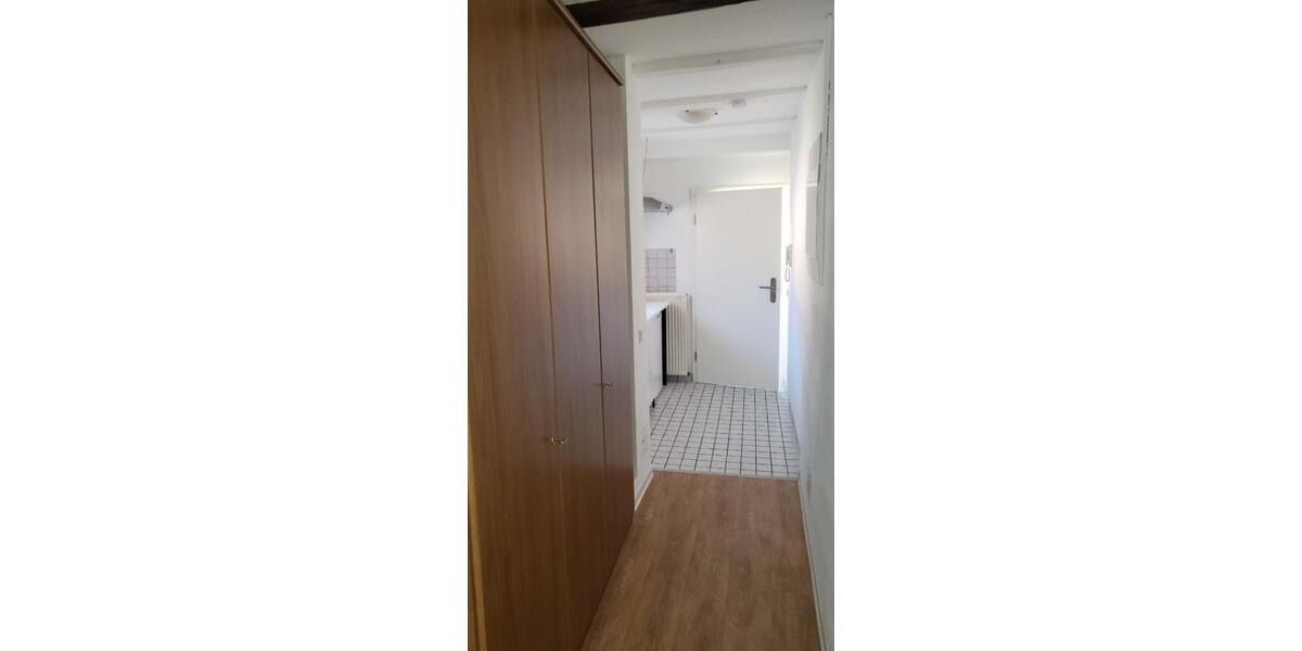 Dachgeschoßwohnung Sankt Ingbert - 1 Zimmer, 27 m&sup2;, 280&euro; | Angebot:26705235