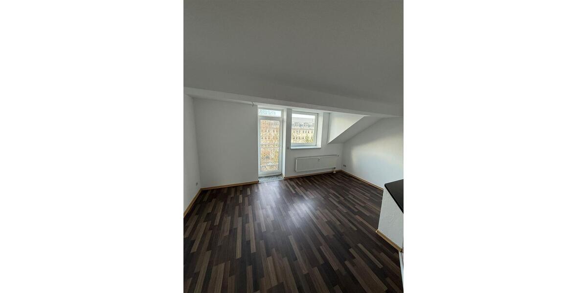 Dachgeschoßwohnung Chemnitz Bernsdorf - 3 Zimmer, 58 m&sup2;, 299&euro; | Angebot:26038021