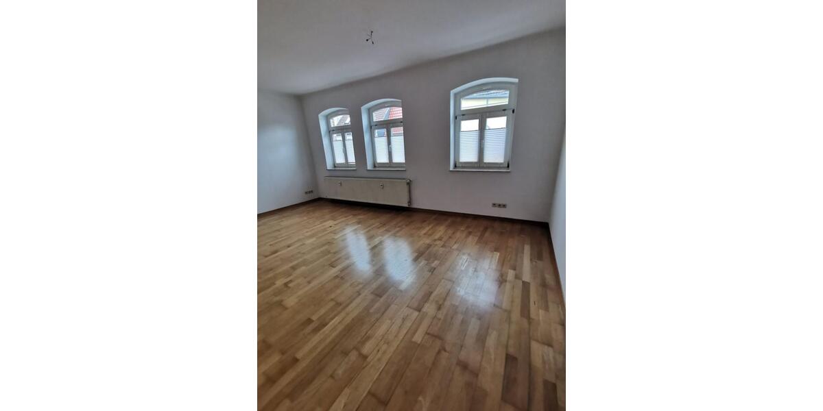 Etagenwohnung Sangerhausen - 2 Zimmer, 65 m&sup2;, 400&euro; | Angebot:26481151
