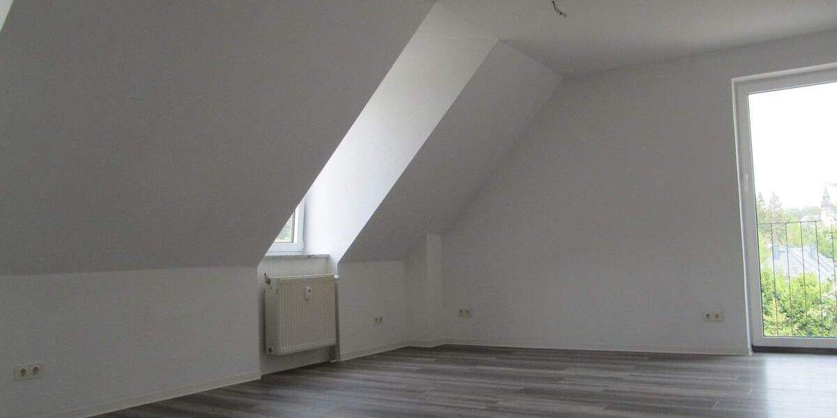 Etagenwohnung Muldenhammer Tannenbergsthal - 2 Zimmer, 64 m&sup2;, 350&euro; | Angebot:25051405