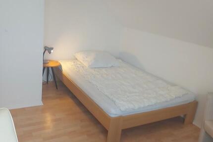 Möbliertes Zimmerin ruhiger Lage - Ditzingen-Hirschlanden 1 zimmer