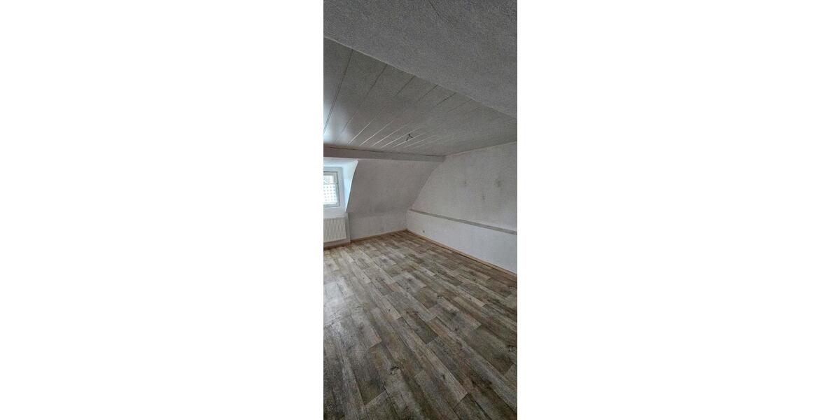 Einfamilienhaus Baesweiler - 5 Zimmer, 145 m&sup2;, 1.500&euro; | Angebot:25106787