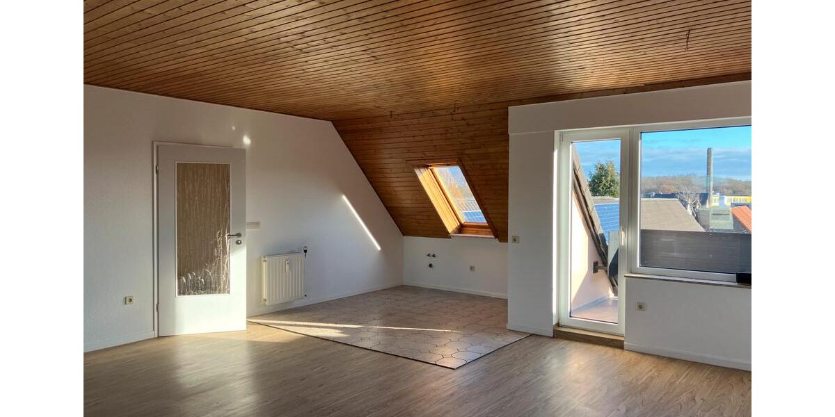 Renovierte 3Zi. DG-Wohnung in Bebertal mit schöner Aussicht 3 zimmer