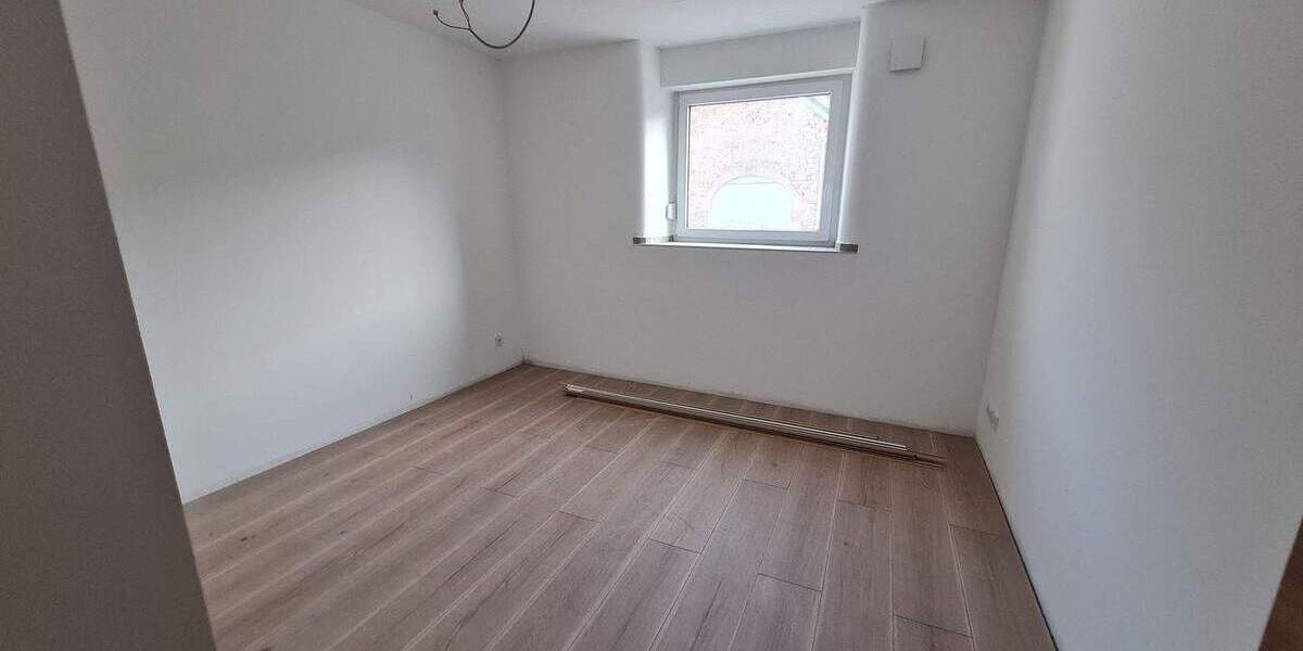 Etagenwohnung Losheim am See Losheim - 3 Zimmer, 77 m&sup2;, 825&euro; | Angebot:25815245