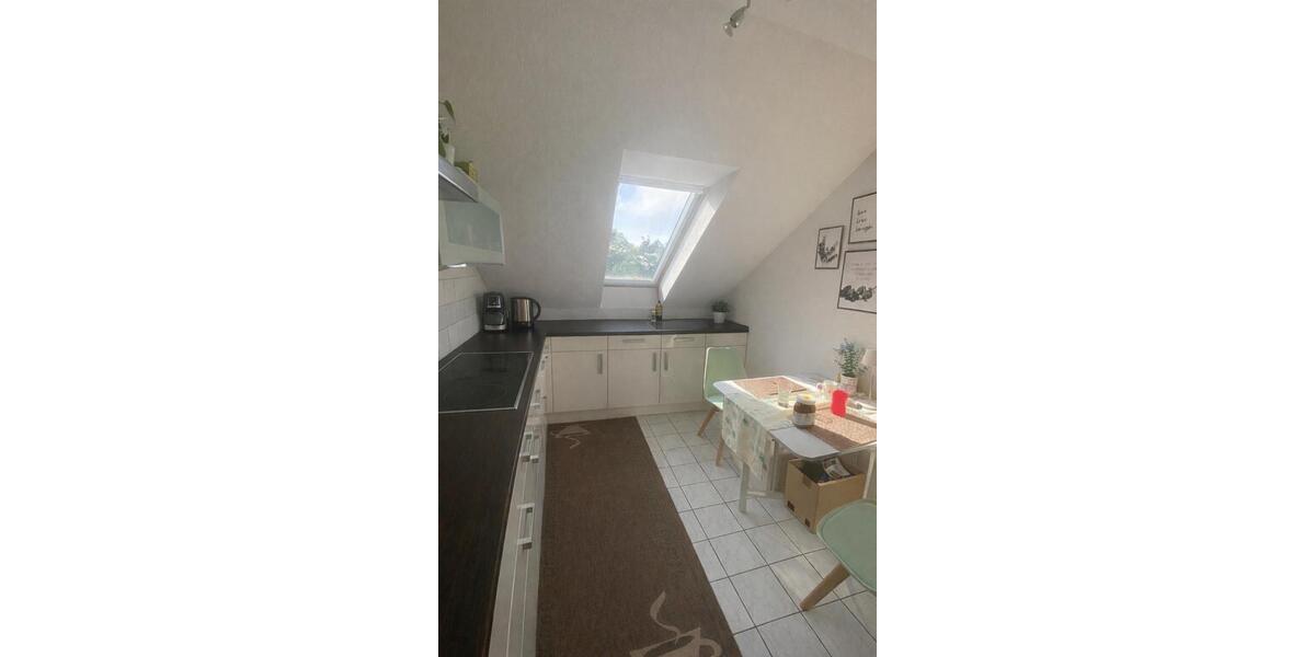 Dachgeschoßwohnung Saarbrücken Kieselhumes - 3 Zimmer, 69 m&sup2;, 769&euro; | Angebot:26656349