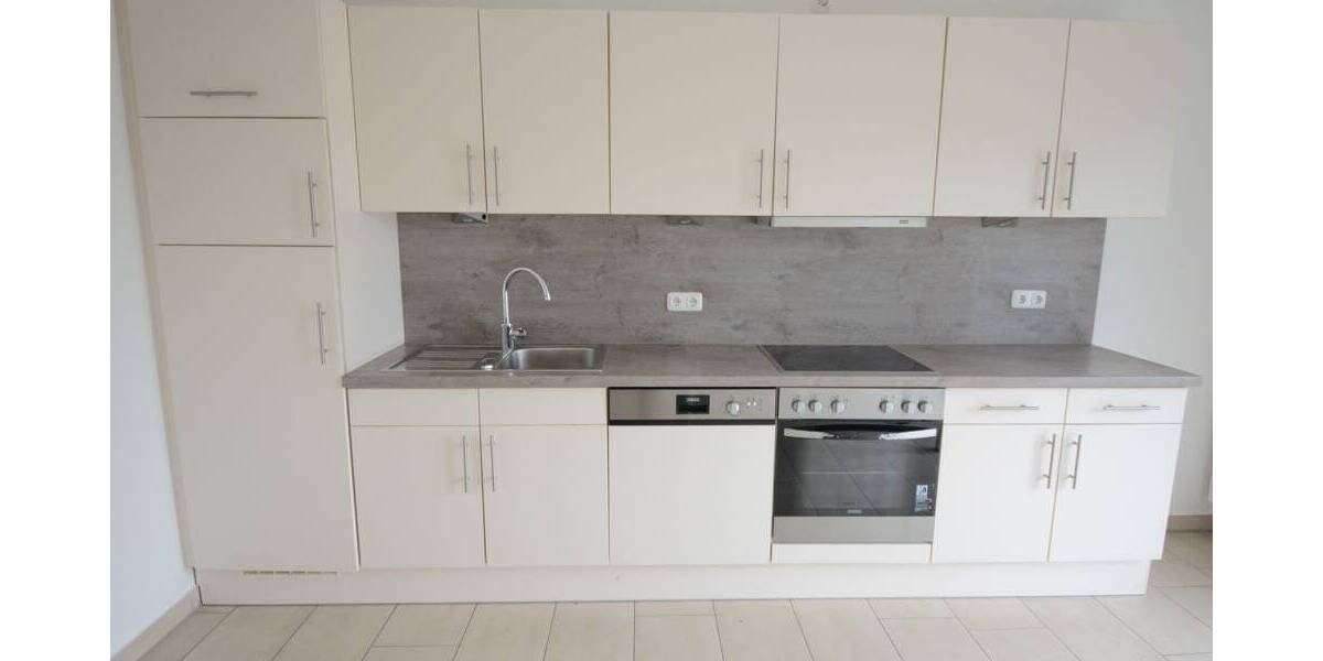 Etagenwohnung Heide - 3 Zimmer, 100 m&sup2;, 980&euro; | Angebot:25819087