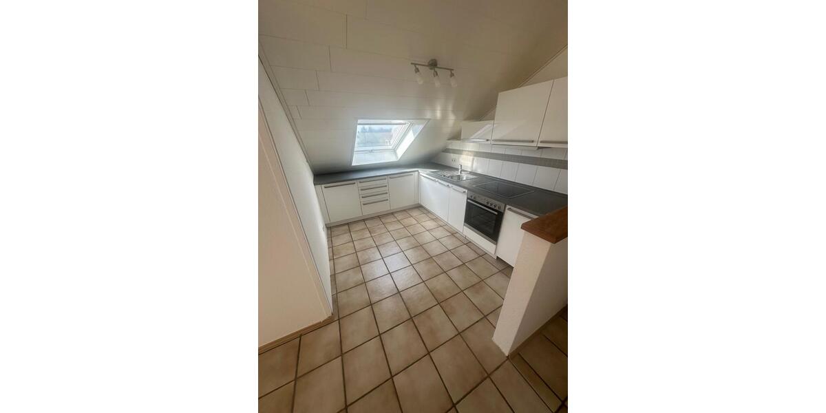 Dachgeschoßwohnung Alsbach-Hähnlein Hähnlein - 2.5 Zimmer, 75 m&sup2;, 1.100&euro; | Angebot:25282092