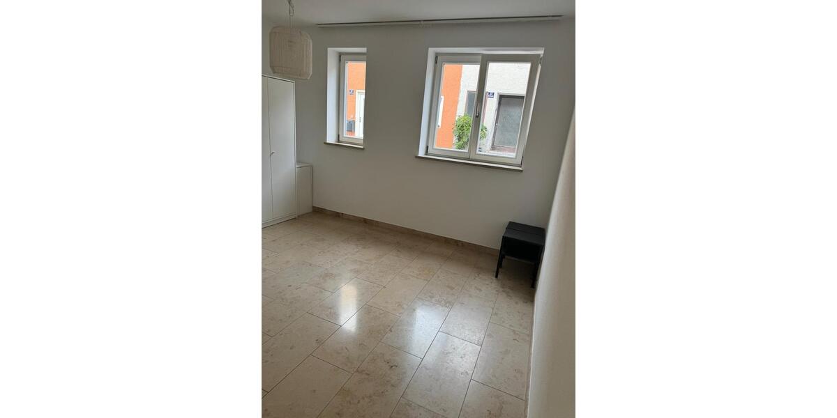 Erdgeschoßwohnung Ingolstadt - 2 Zimmer, 66 m&sup2;, 960&euro; | Angebot:24702260