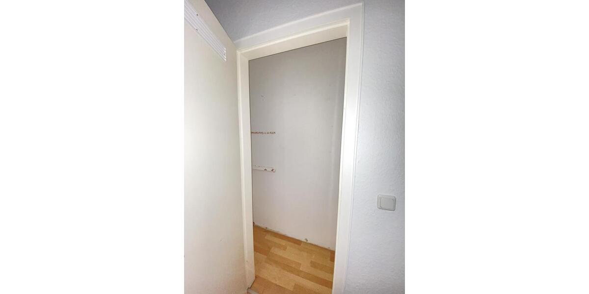 Erdgeschoßwohnung Solingen - 3 Zimmer, 71 m&sup2;, 709&euro; | Angebot:24372276