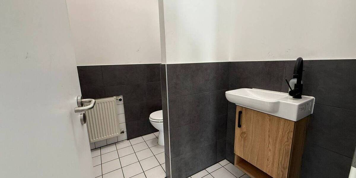 Gewerbeobjekt Kämpfelbach Bilfingen - 2.160&euro; | Angebot:26161796