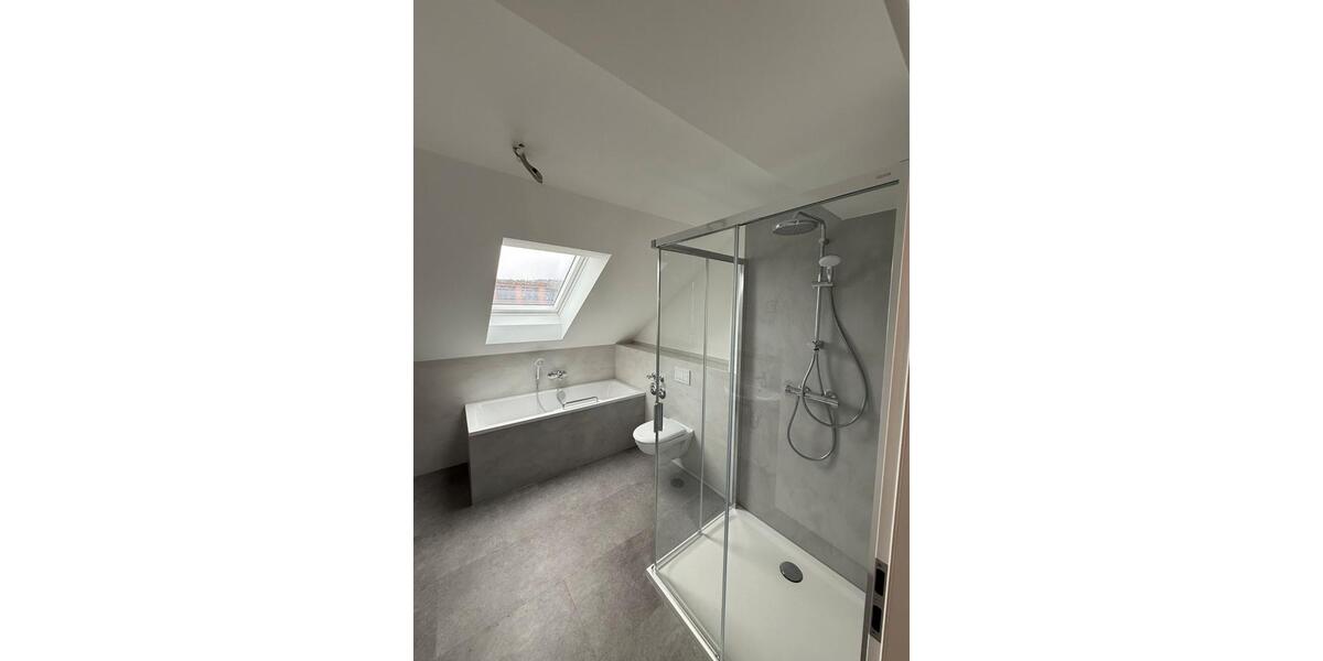 Dachgeschoßwohnung Flöha - 4 Zimmer, 91 m&sup2;, 905&euro; | Angebot:26183315