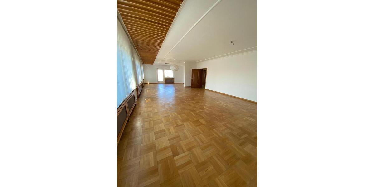 Etagenwohnung Linden - 4 Zimmer, 195 m&sup2;, 1.580&euro; | Angebot:25368728