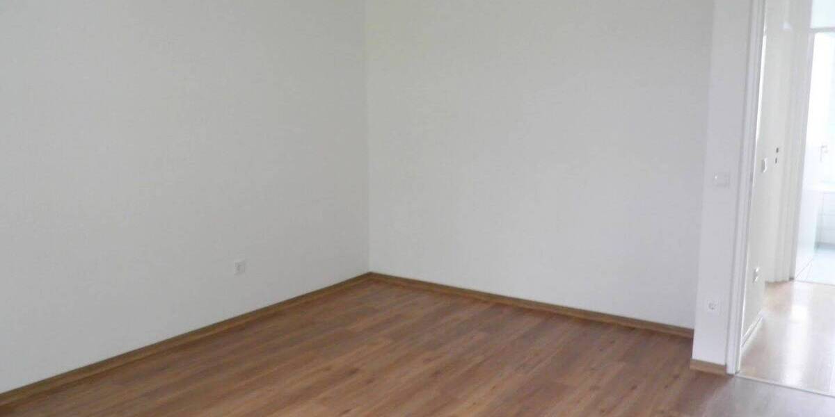 Etagenwohnung Bielefeld Innenstadt - 3 Zimmer, 76 m&sup2;, 680&euro; | Angebot:26105537