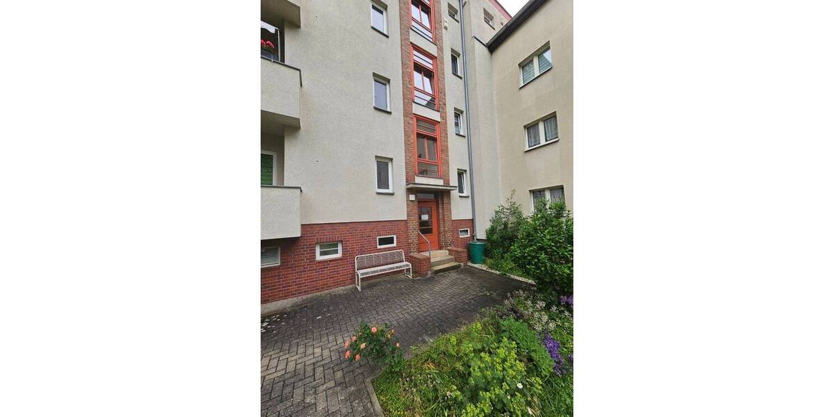 Etagenwohnung Altenburg Südost - 2 Zimmer, 50 m&sup2;, 305&euro; | Angebot:26786953