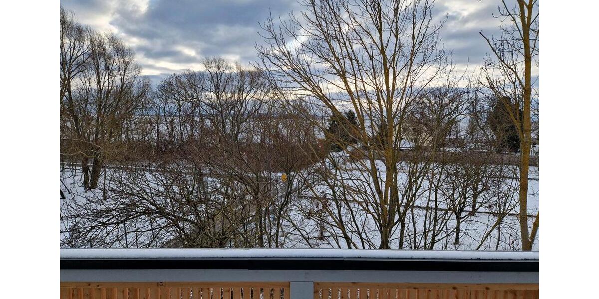 Erstbezug Große DG-Wohnung mit Kamin und Balkon 4 zimmer
