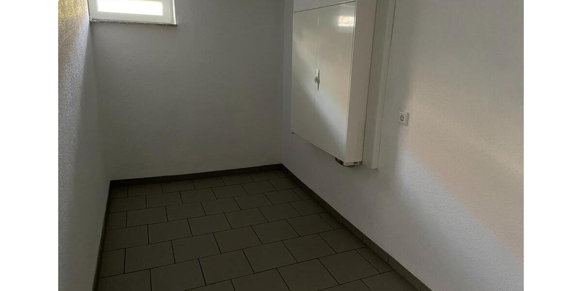 Etagenwohnung Frickenhausen - 3.5 Zimmer, 90 m&sup2;, 1.155&euro; | Angebot:24737986