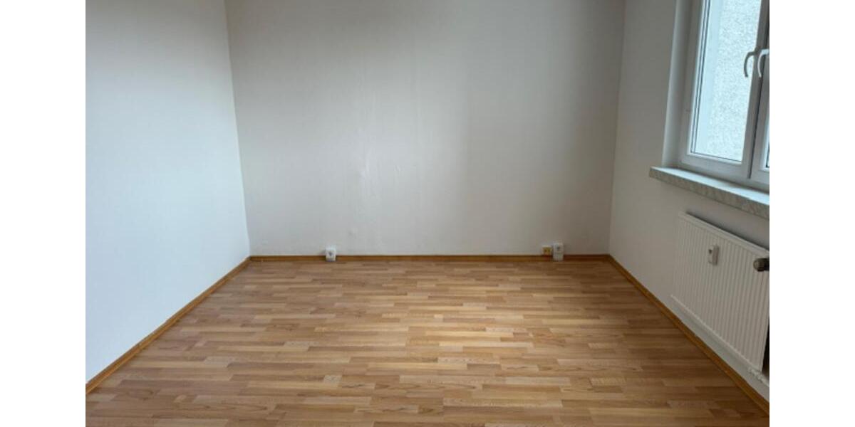 Etagenwohnung Staßfurt - 4 Zimmer, 80 m&sup2;, 440&euro; | Angebot:17732122