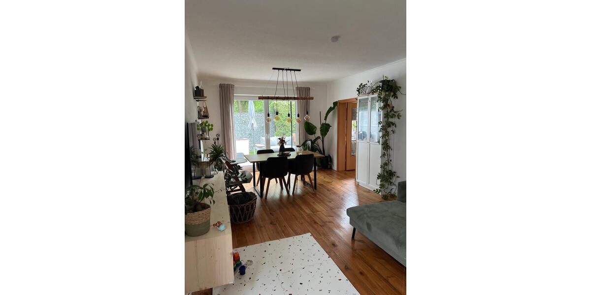 Terrassenwohnung Bad Schwartau - 3.5 Zimmer, 90 m&sup2;, 600&euro; | Angebot:26670488