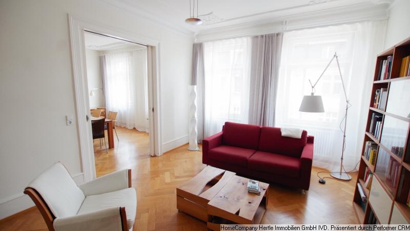 ***Herrliche 175 qm mit großer Veranda und komplett möbliert für 4-4,5 Monate in Freiburg-Wiehre