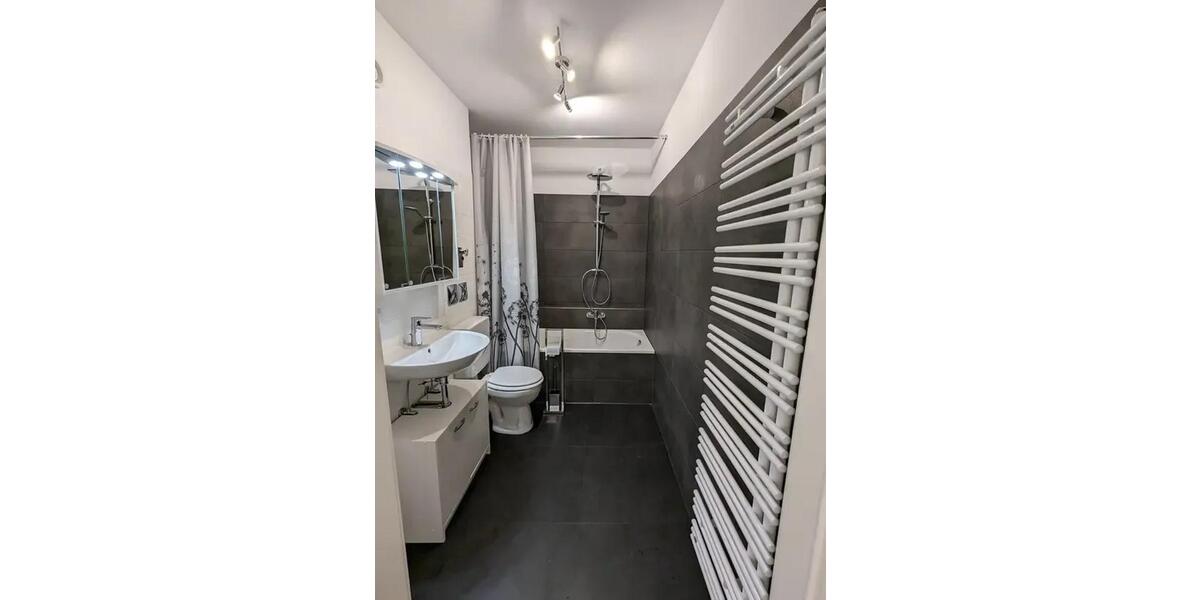 Exklusive 2,5-Zimmerwohnung mit herrlichem Blick ins Grüne mit TG-Stellplatz 2 zimmer