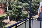 Auf gute Nachbarschaft: top sanierte 2,5-Zimmer-Wohnung mit Balkon, sofort anmietbar!