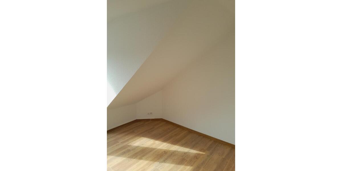 Dachgeschoßwohnung Martfeld - 3 Zimmer, 100 m&sup2;, 650&euro; | Angebot:26232176