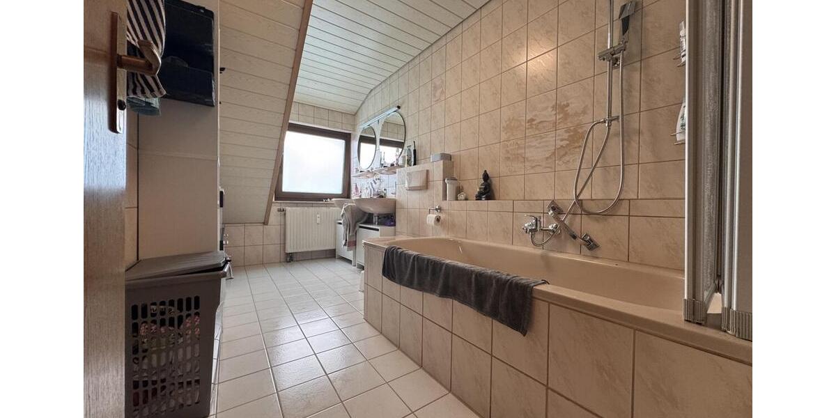 Etagenwohnung Crailsheim - 4 Zimmer, 93 m&sup2;, 850&euro; | Angebot:25219642