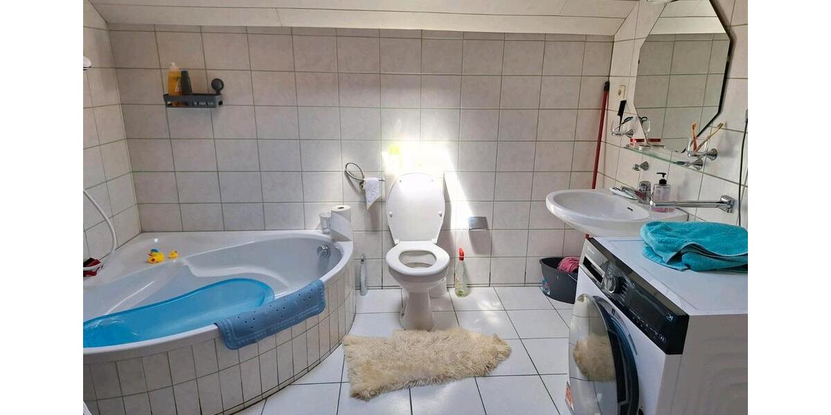 Etagenwohnung Gottfrieding - 3 Zimmer, 100 m&sup2;, 1.200&euro; | Angebot:26690725