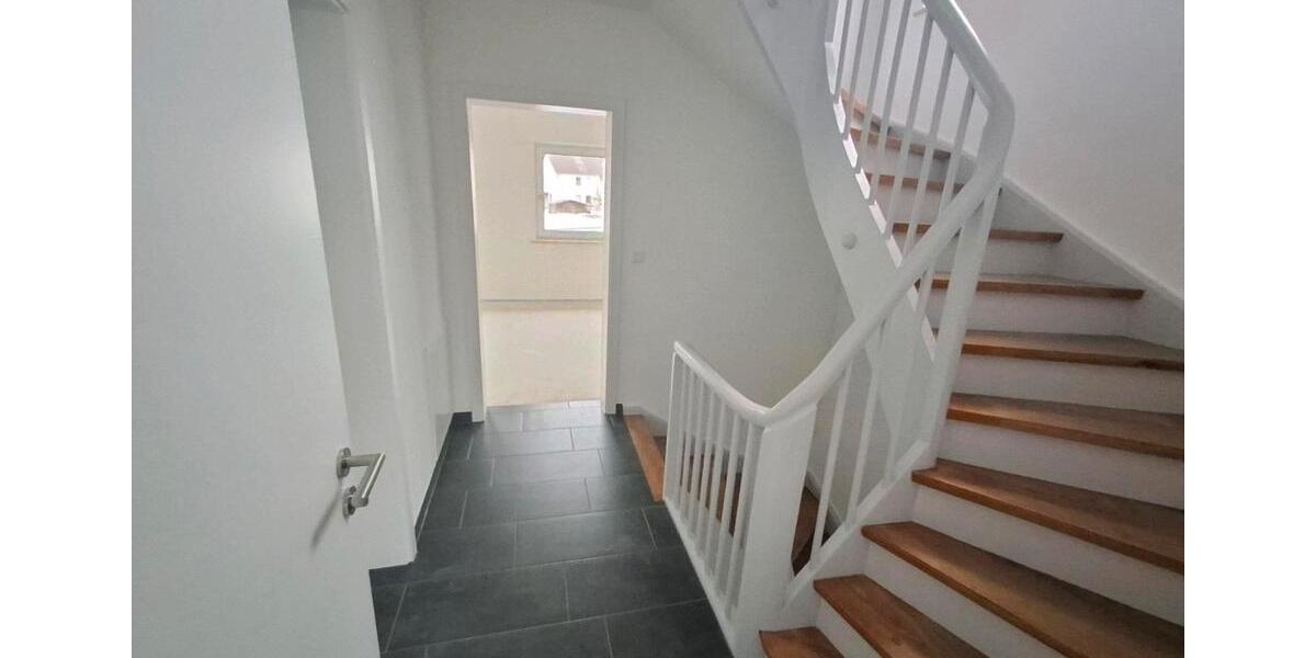 Reihenhaus Ingolstadt Nordost - 4 Zimmer, 109 m&sup2;, 1.700&euro; | Angebot:24706300