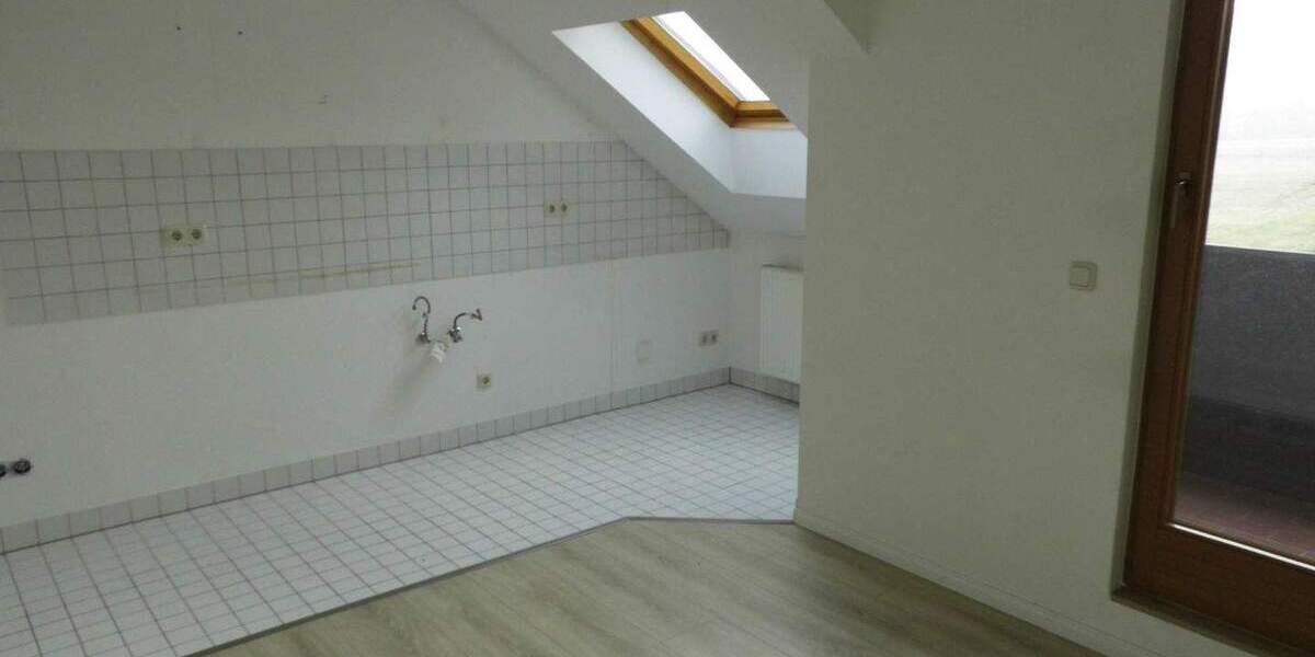 Etagenwohnung Neumark Schönbach - 2 Zimmer, 275&euro; | Angebot:24708493