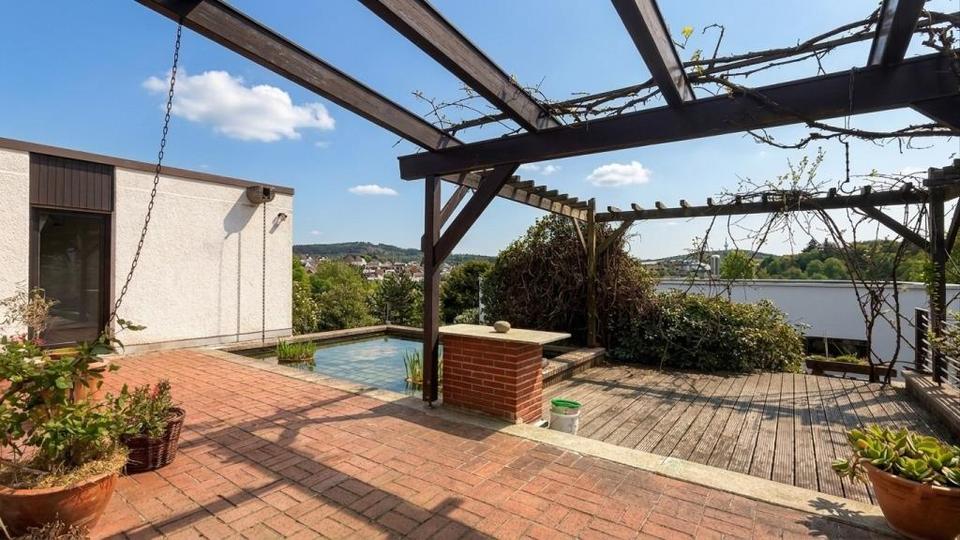 Einfamilienhaus Glashütten - 9 Zimmer, 306 m&sup2;, 3.100&euro; | Angebot:26562046