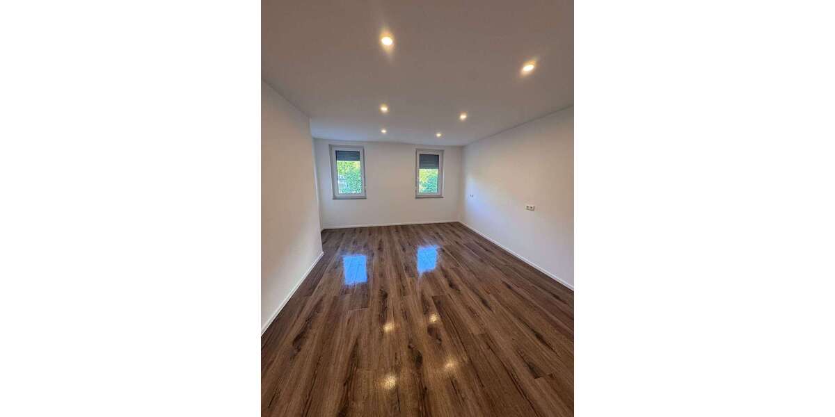 Etagenwohnung Tuttlingen - 3 Zimmer, 95 m&sup2;, 1.000&euro; | Angebot:26552039