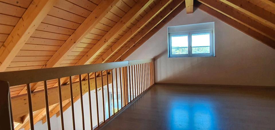 Dachgeschoßwohnung Rheinfelden (Baden) - 3 Zimmer, 90 m&sup2;, 1.280&euro; | Angebot:25958683