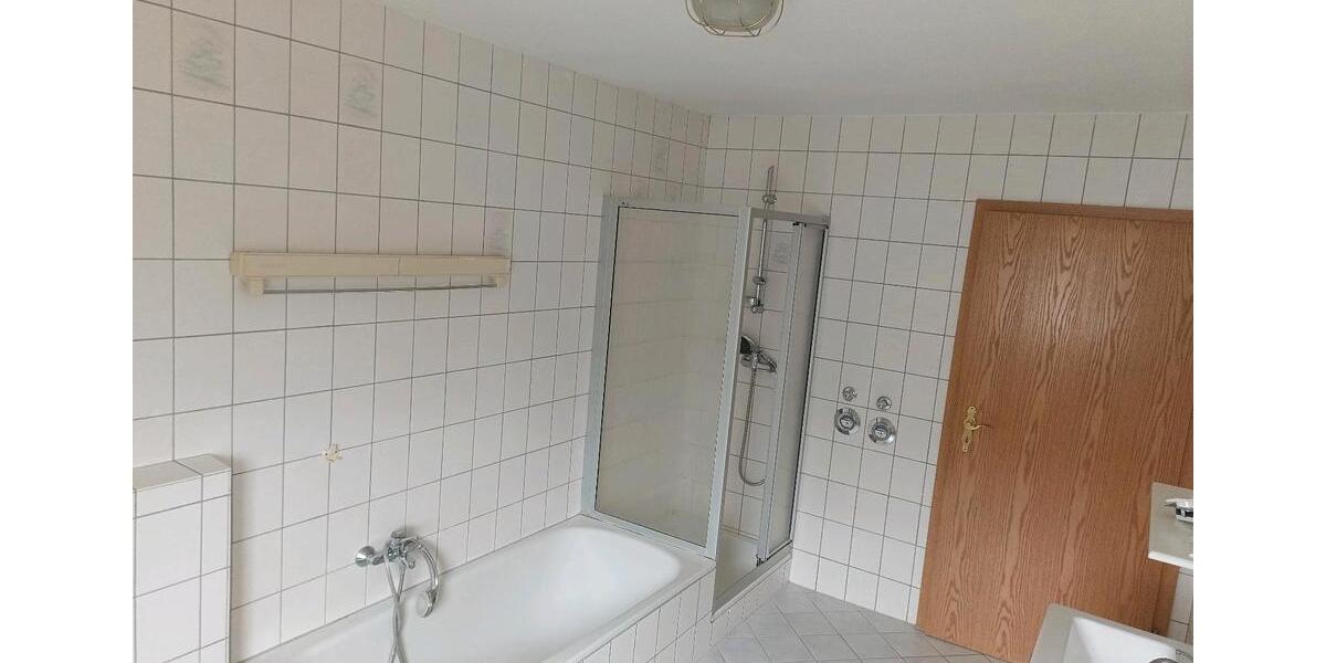 Erdgeschoßwohnung Kößlarn - 6 Zimmer, 161 m&sup2;, 950&euro; | Angebot:25420735