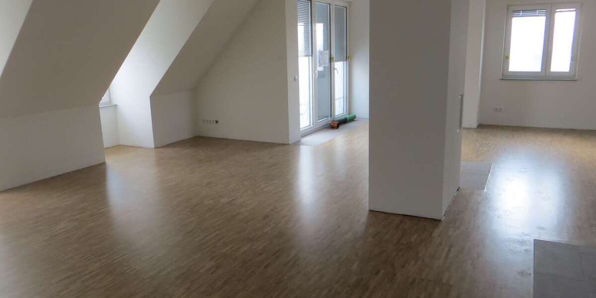 Etagenwohnung Kirchheim-Teck Teck - 4 Zimmer, 124 m&sup2;, 1.530&euro; | Angebot:26946748