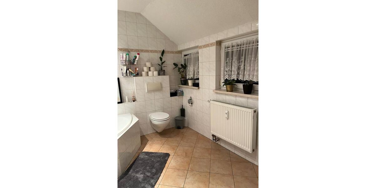 Dachgeschoßwohnung Bad Tabarz - 3 Zimmer, 75 m&sup2;, 480&euro; | Angebot:26382574