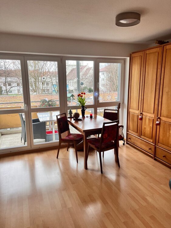 möbliertes Zimmer zu vermieten in 2er WG