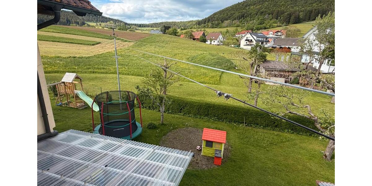 Dachgeschoßwohnung Immendingen - 3 Zimmer, 90 m&sup2;, 1.100&euro; | Angebot:26563732