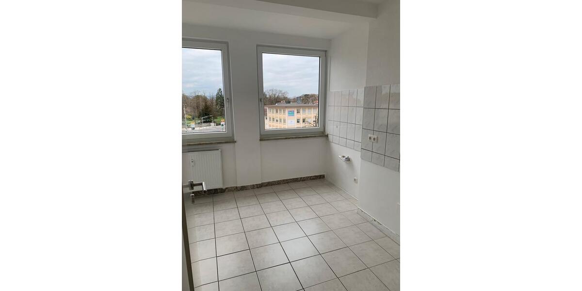 Etagenwohnung Rüsselsheim am Main - 3 Zimmer, 69 m&sup2;, 900&euro; | Angebot:25641982