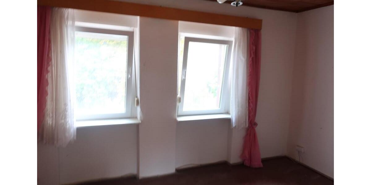 Reihenhaus Mansfeld - 8 Zimmer, 160 m&sup2;, 720&euro; | Angebot:26185377