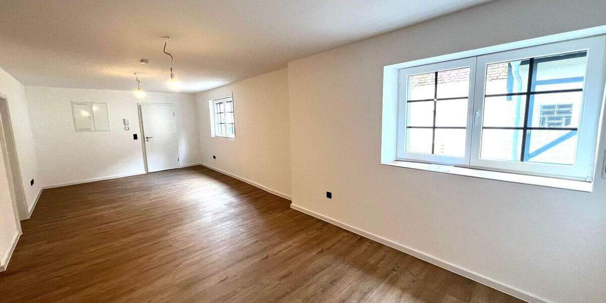 Mehrfamilienhaus, Wohnhaus Nußbaum - 7 Zimmer, 170 m&sup2;, 1.750&euro; | Angebot:25683782